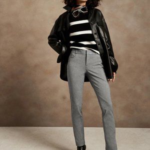 Petite Mid-Rise Skinny Sloan Pant in great condition